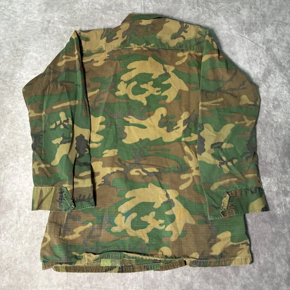 True Vintage Vietnam War era  USMC Woodland Camo Ripstop Combat Utility Jacket